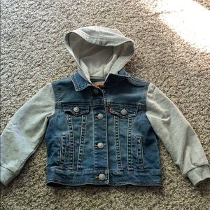 Levi's Jackets & Coats - Levi’s toddler jean jacket with sweatshirt sleeves Levi's Jackets & Coats - Levi’s toddler jean jacket with sweatshirt sleeves